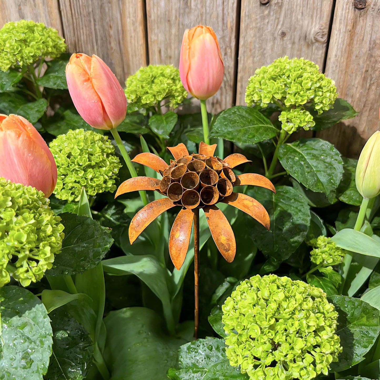 WHBIMGOOO Metal Flowers for Outside, Decorative Garden Stakes, Flower Bed Decorations Outdoor, Metal Garden Flowers Sculpture for Lawn Porch Pathway Patio