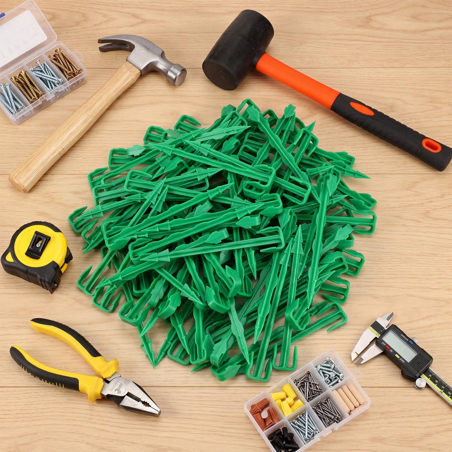 Nuanchu 100 Pcs 6 Inch Stakes Sod Garden Stakes Bulk, Landscape Garden Stake for Membrane, Sod Staples Tent Stake, Netting, Turf, Landscaping and Gardening