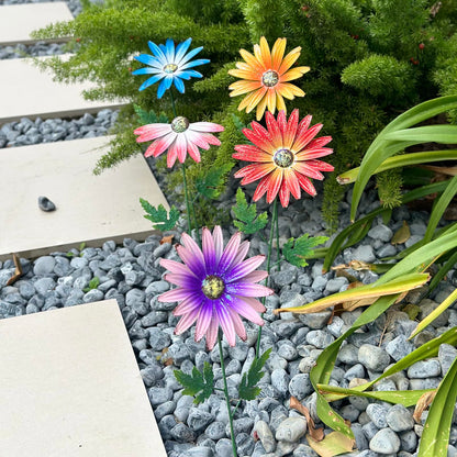 WKHOMEDECO Metal Flowers for Outside, 4 Pack Decorative Garden Stakes with Spring Design, 16.5 Inch Handmade Iron Outdoor Metal Garden Decor, Flickering Daisy Yard Art for Patio Lawn