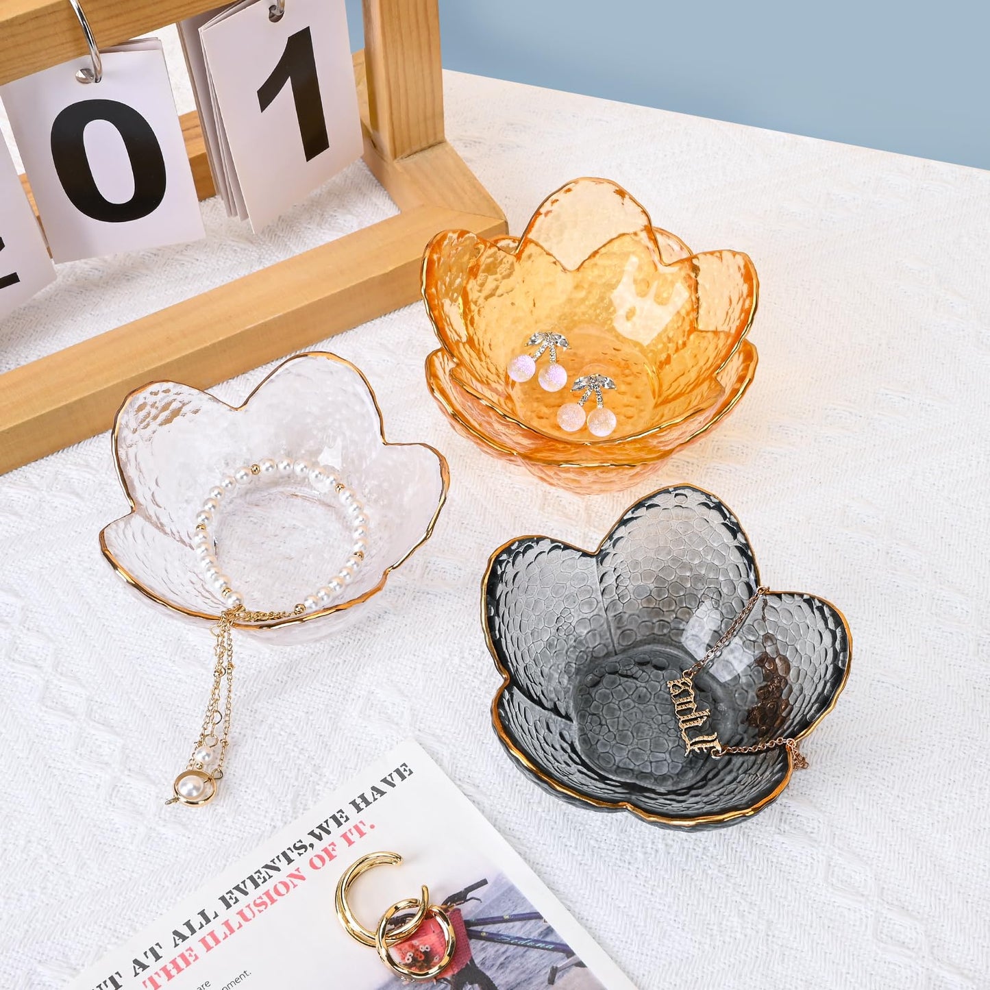 Koythin 3-Piece Glass Jewelry Tray, Small Trinket Holder for Necklace Bracelet Earring, Ring Holders for Bathroom, Aesthetic Trinket Dish, Flower Nightstand Decor for Girl Mom (Transparent White)