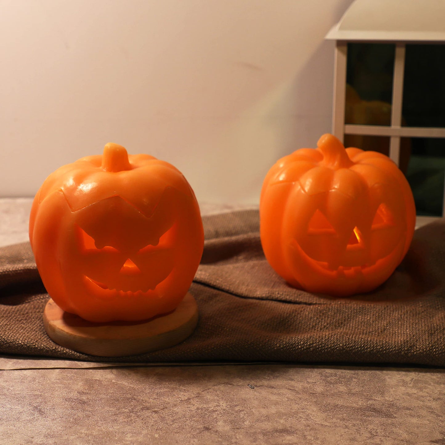 Halloween LED Jack-O-Lantern Pumpkin Lights Battery Operated, Scary Orang Pumpkin Halloween Flameless Flickering Real Wax Candle with Remote for Halloween Home Table Decoration（6'' Height