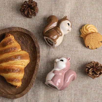 Bicuzat Ceramic Squirrels Salt Pepper Shakers Set, 2 PCS Set of Animal Salt and Pepper Shakers, Brown and Pink