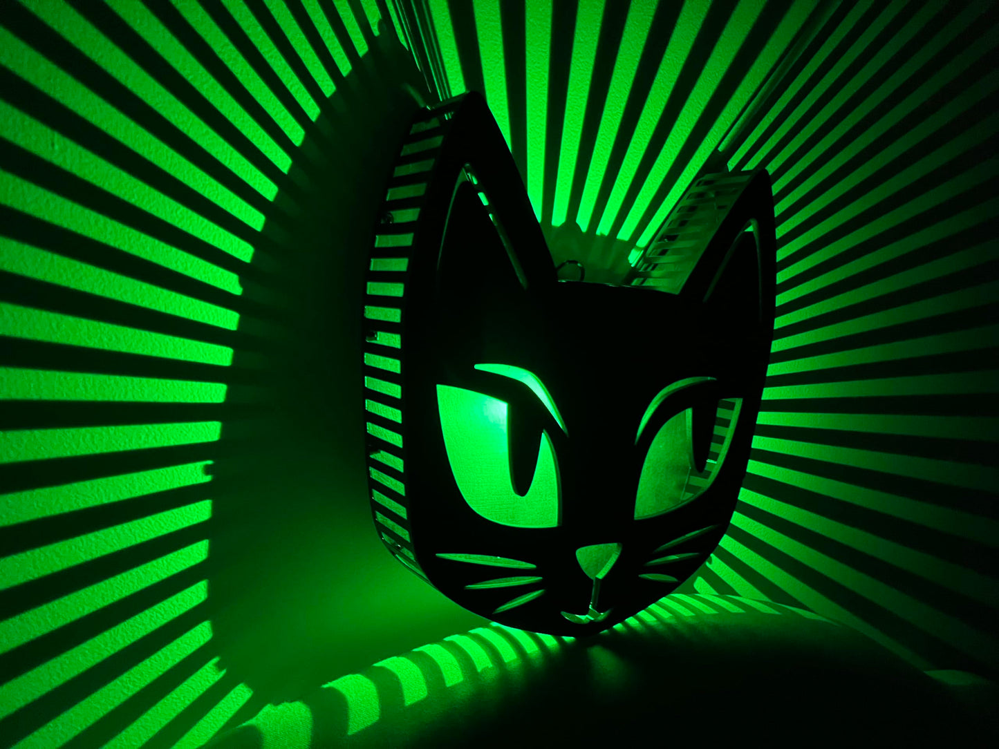 Halloween Black Cat Lights, Light Up Black Cat Sign Decoration, Battery Operated Hanging Night Lights for Halloween Party Bedroom Home Wall Tabletop Decor