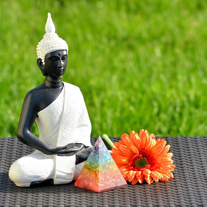 Orgonite Crystal Pyramid - Chakra Balancing Orgone Energy Generator Healing Stone Pyramid for Spiritual Healing, Reki Gift and Meditation (Crown Chakra Symbol)