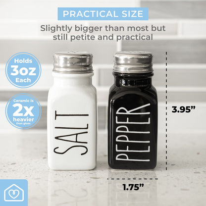 Heartland Home Farmhouse Ceramic Salt and Pepper Shakers Set with Extra Lids. 100% Stoneware Salt and Pepper Shaker Set. Black Pepper and White Salt Shaker with Lid x4. Kitchen Salt Pepper Shakers