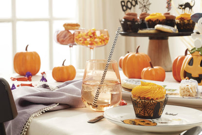 Lenox Candy Dish, The Great Pumpkin Covered Candy Dish, Snoopy on Removable Lid, Porcelain, Halloween Decorations, Halloween Table Decorations, PEANUTS Design, Fall Pumpkin Decor (1 Piece, 10-inch)