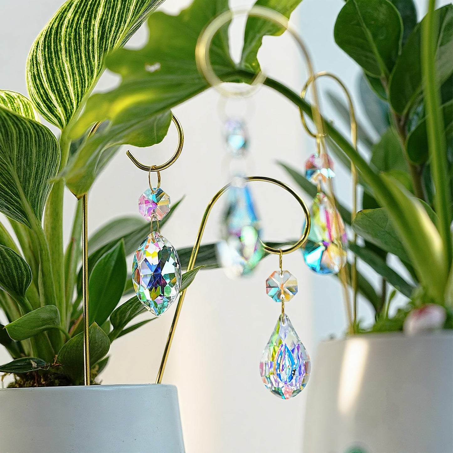 HDCRYSTALGIFTS 4PCS Small Trellis for Mini Potted Plants Indoor Decorations with Crystal Prisms Sun Catchers, 7.5inch Metal Plant Stakes Suncatchers for Fairy Garden Rainbow Crystals