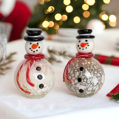 Gift Essentials Blown Glass Snowmen Salt and Pepper Shakers - Hand Blown Glass Collectible Christmas Salt and Pepper Shaker Set