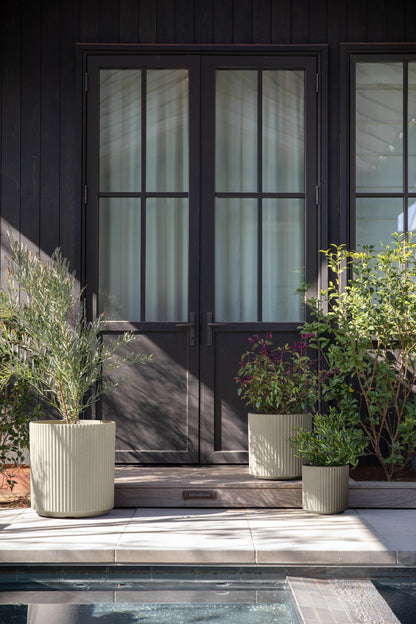Veradek Demi Series Set of 3 Round Planters for Porch, Patio, Backyard | Durable Plastic-Concrete Material | Modern Décor for Tall Plants, Flower