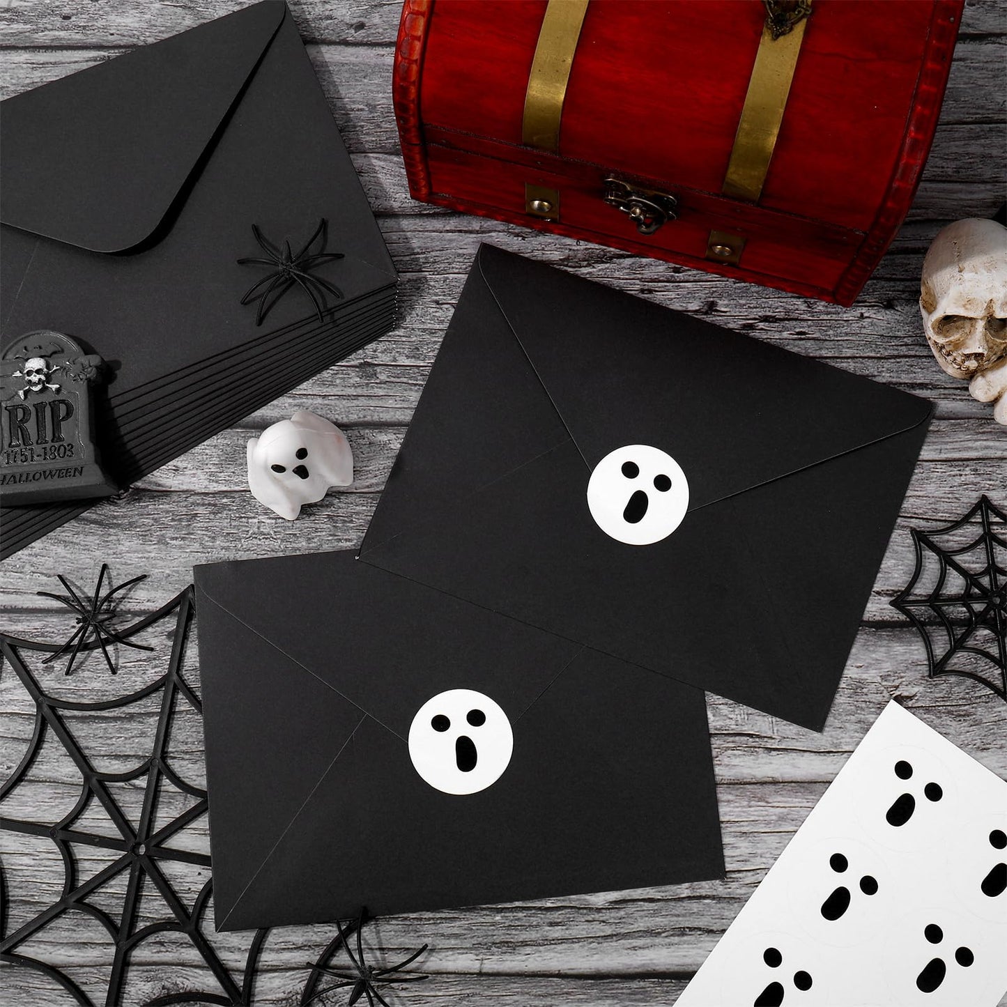 Whaline 50Pcs Halloween Envelopes White Black Ghost Invitation Envelope with Sticker Spooky Boo V-Flap Greeting Card Holders Gift Card Sleeves for Trick or Treat, 5 x 7 Inch