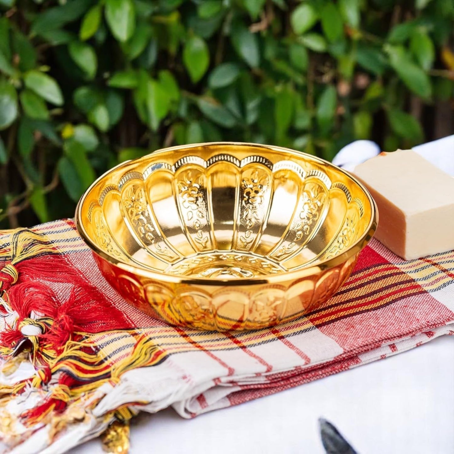 Alisveristime 1.06 Qt Turkish Hammam Bath Bowl, Traditional Metal Construction, Diameter 7.87", Height 2.36" - Multiple Colors Available (Gold)