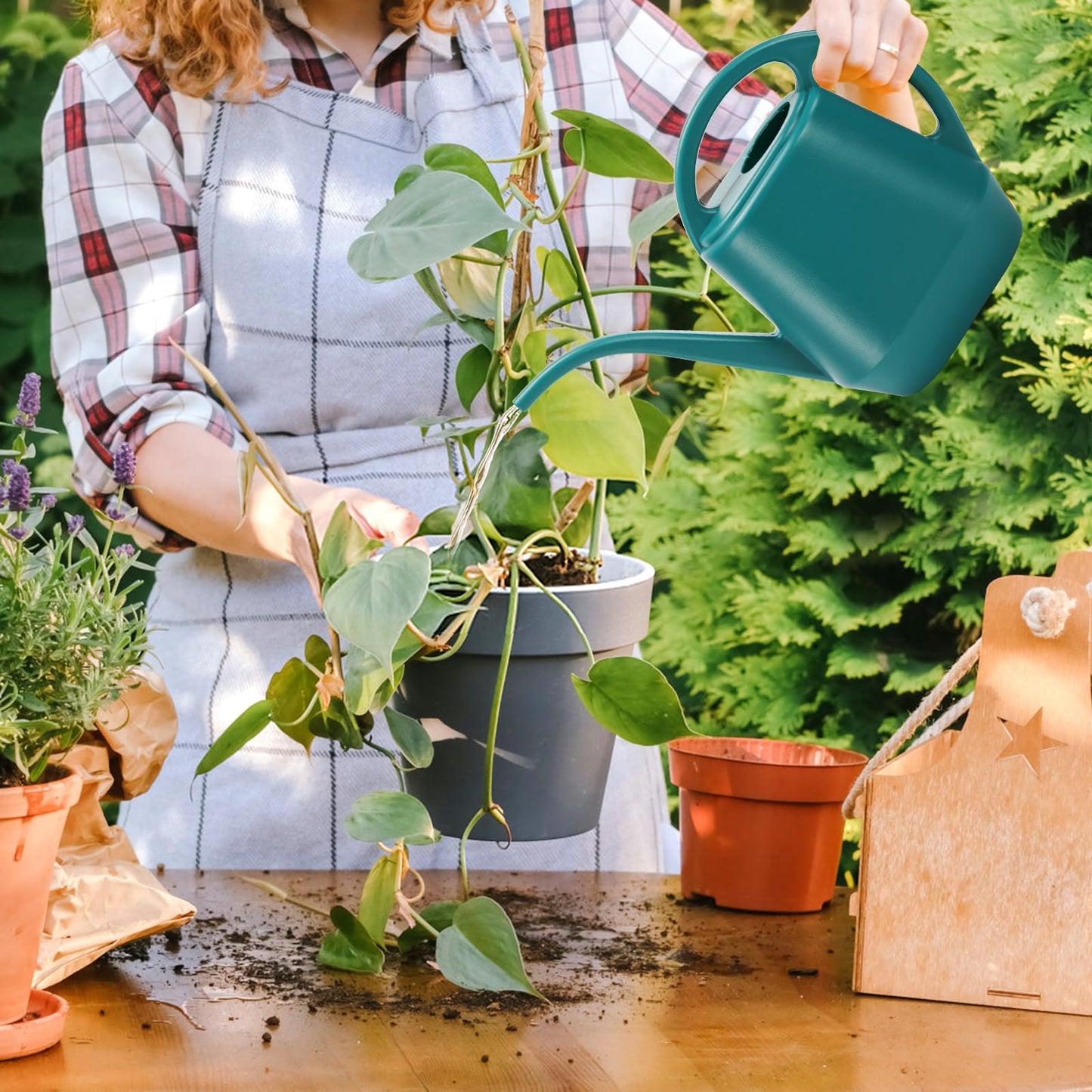 Fasmov Watering Can, 1/2 Gallon Plastic Watering Cans with Comfortable Handle, Small Garden Watering Cans Long Spout for Indoor Outdoor Watering Plants, Green