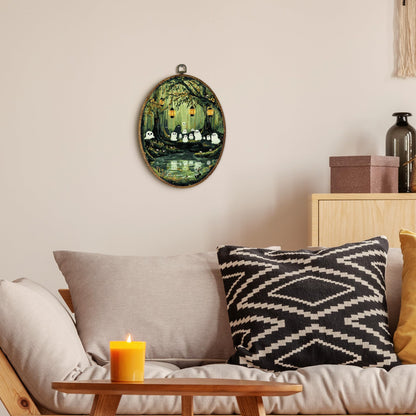 EGVQK Cute Halloween Ghost Oval Wall Art Decor, pixel art Ghosts Framed Canvas Prints Wall Art, Whimsigoth Oval Canvas Hanging Decor for Scary Halloween Ghost Decorations Indoor Living Room 8.5x11.5in