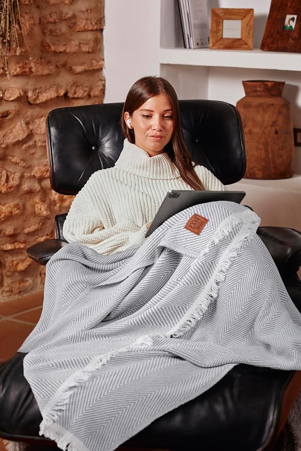 Gold Case Throw Blanket for Bed - 100% Recycled Turkish Cotton Blanket - Retro Lightweight Soft Throw Blankets for Bed & Living Room - Twin Size Cozy Blankets - 71x90 - Grey