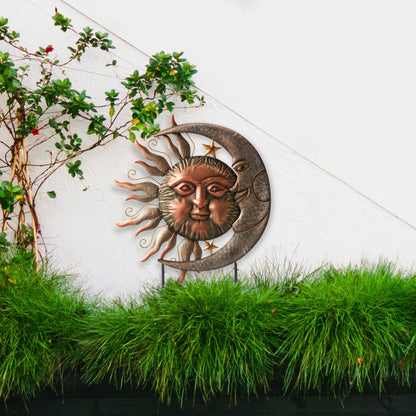 Glitzhome Metal Sun and Moon Wall Decor, Garden Yard Stake with Celestial Outdoor Sculpture Design, Bronze Copper Rustic Art for Patio Lawn Spring Landscape Decoration