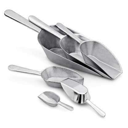 New Star Foodservice One-Piece Cast Aluminum Flat Bottom Bar Ice Flour Utility Scoop, 7-Ounce, Silver
