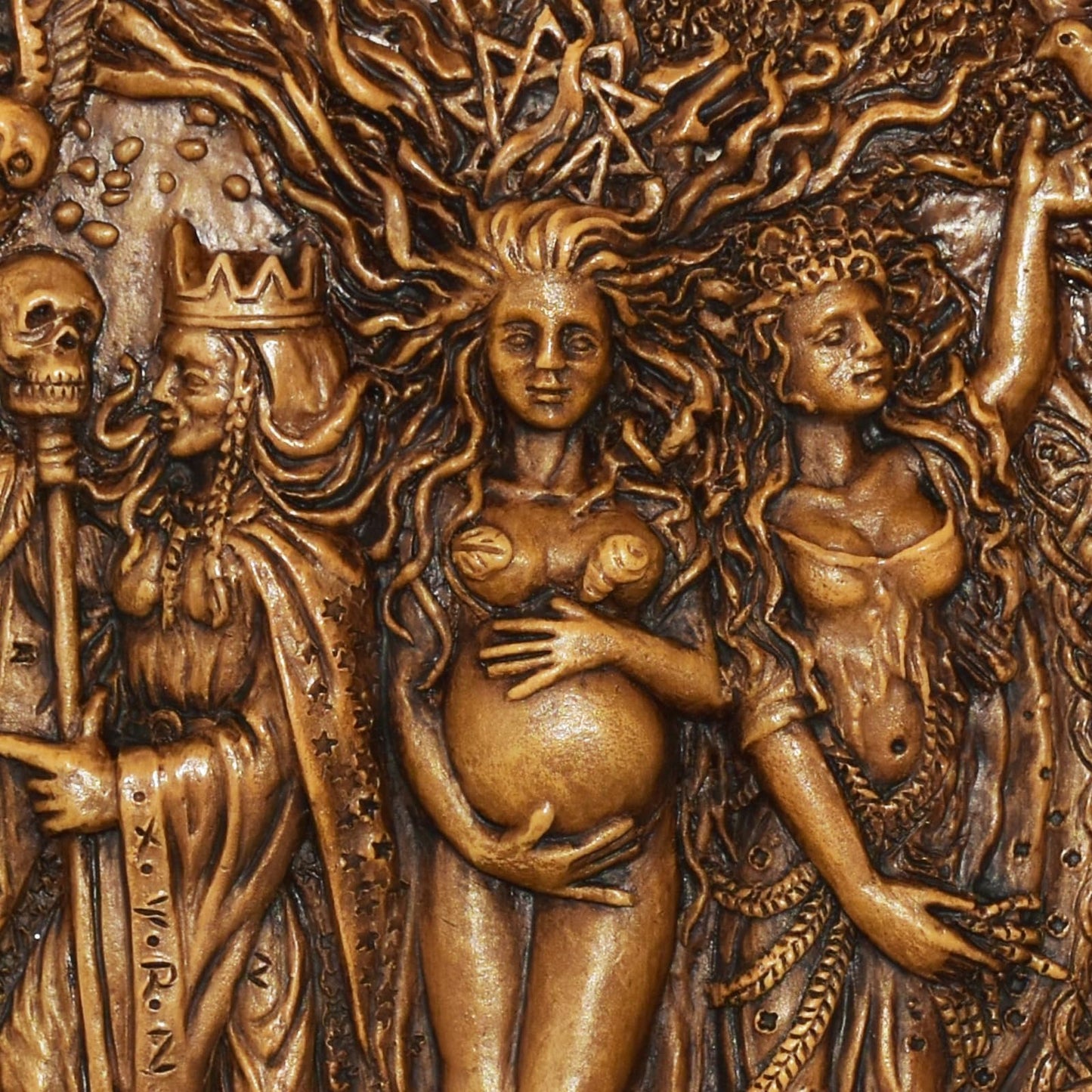 Pinra Triple Moon Wall Decor Pagan Wiccan Triple Goddess Maiden Mother Crone Shield Statue Celtic Wall Art Irish Feminism Gods Hanging Shield Wall Plaque Sculpture Khaki