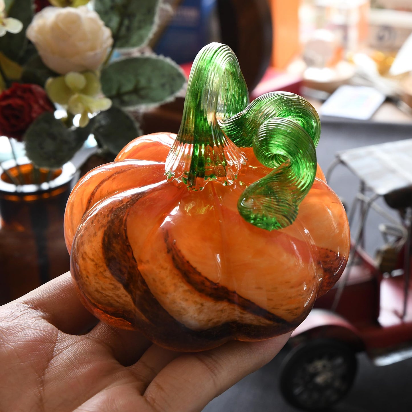 QIANCHANG 3" Hand Blown Glass Pumpkin Figurine, Large Brown Halloween Crystal Pumpkin Paperweight, Thanksgiving Pumpkins Fall Decorations for Home Table Centerpiece
