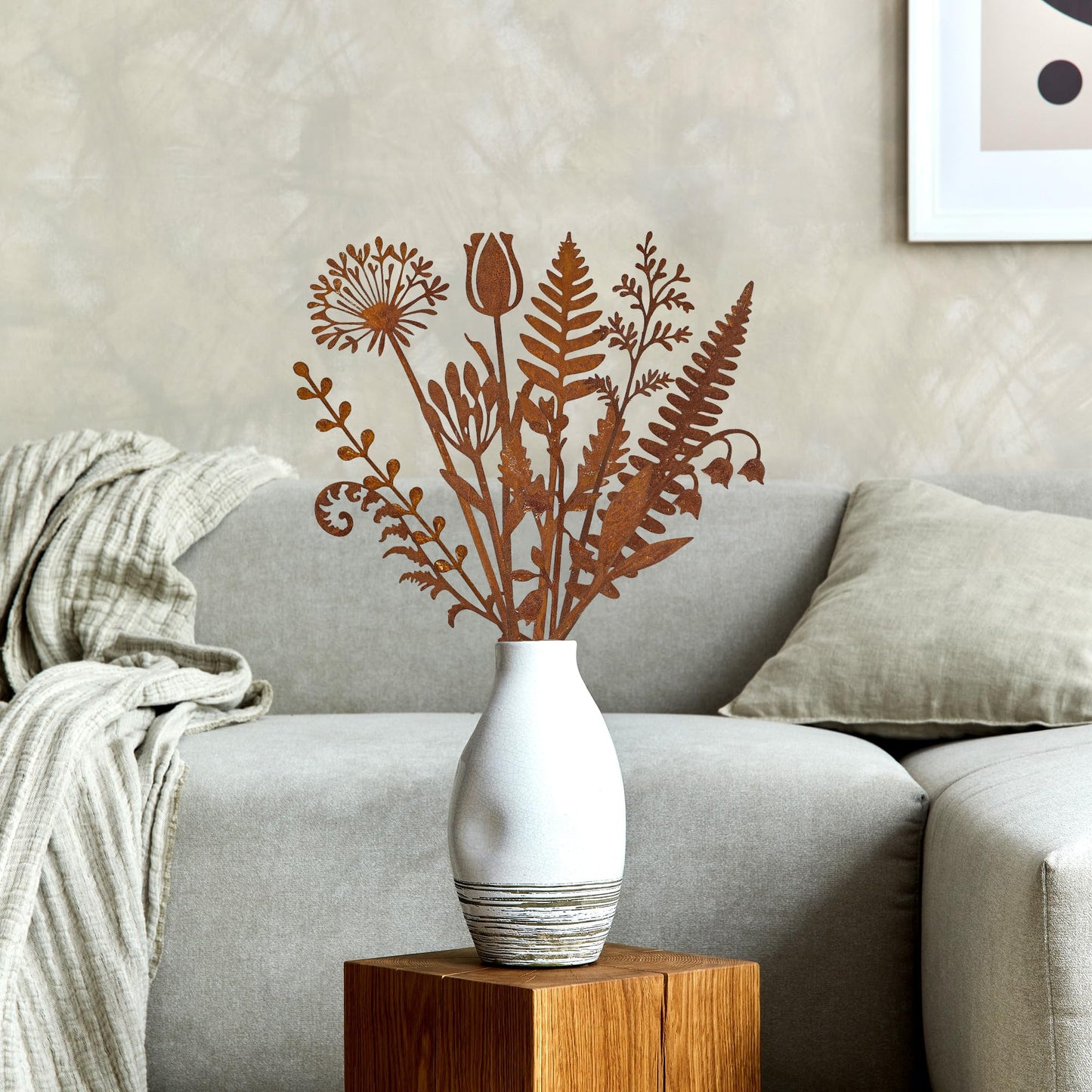 12 Pieces Rustic Metal Flowers and Plants Garden Stakes Rusty Plant Shaped Decoration Fern Leaf Decor for Flower Arrangements Potted Plants Patio Lawn Yard Walkway and Outdoor Courtyard Decoration