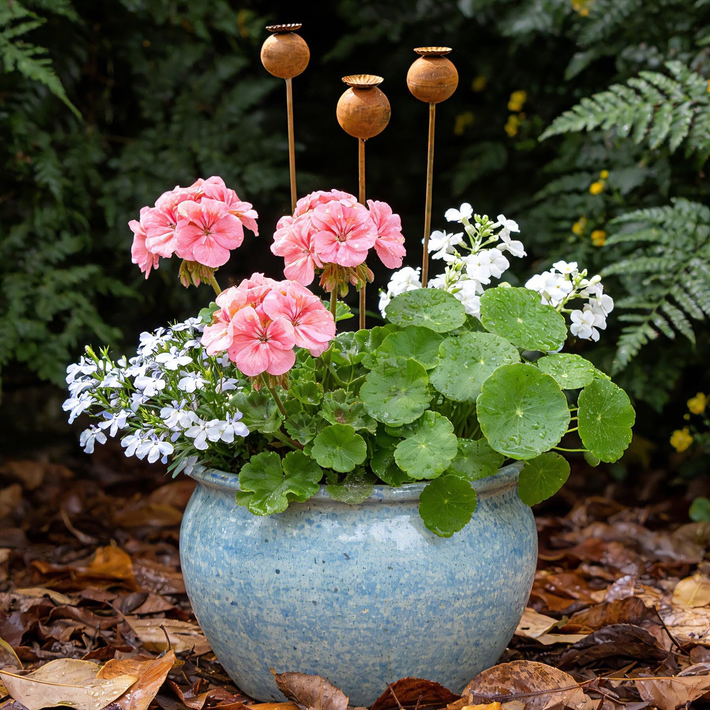 WHBIMGOOO Metal Flowers for Outside - 3PCS Decorative Garden Stakes, Flower Bed Decorations Outdoor, Metal Garden Yard Art Sculpture for Lawn Porch Pathway Patio