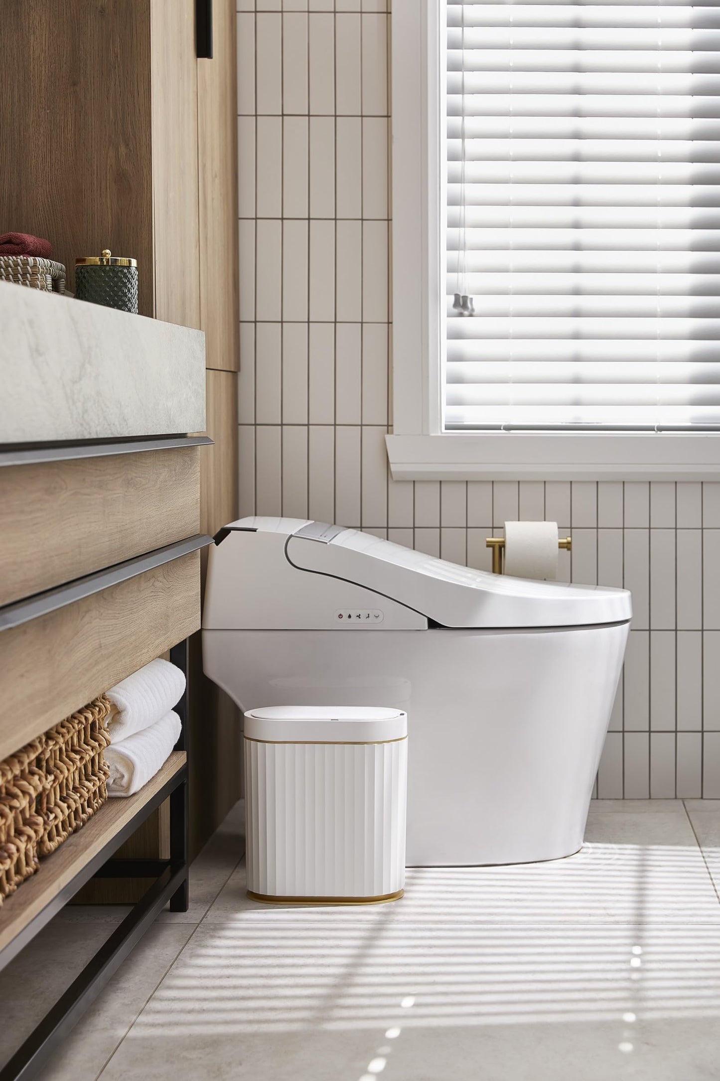 ELPHECO Bathroom Trash Can with Lid 2 Gallon Sensor Garbage Can, Automatic Trash Bin, Motion Sensor Trash Can, IPX5 Waterproof Plastic Wastebasket for Bathroom, Bedroom, Kitchen, Office, White Gold
