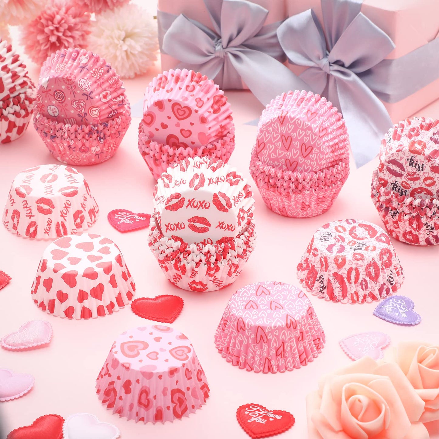 Cunhill 600 Pcs Valentine's Day Cupcake Liners Standard Size Pink Heart Baking Cups Red Xoxo Disposable Paper Cupcake Wrappers Muffin Case for Valentine's Day Tea Themed Party Wedding Supplies