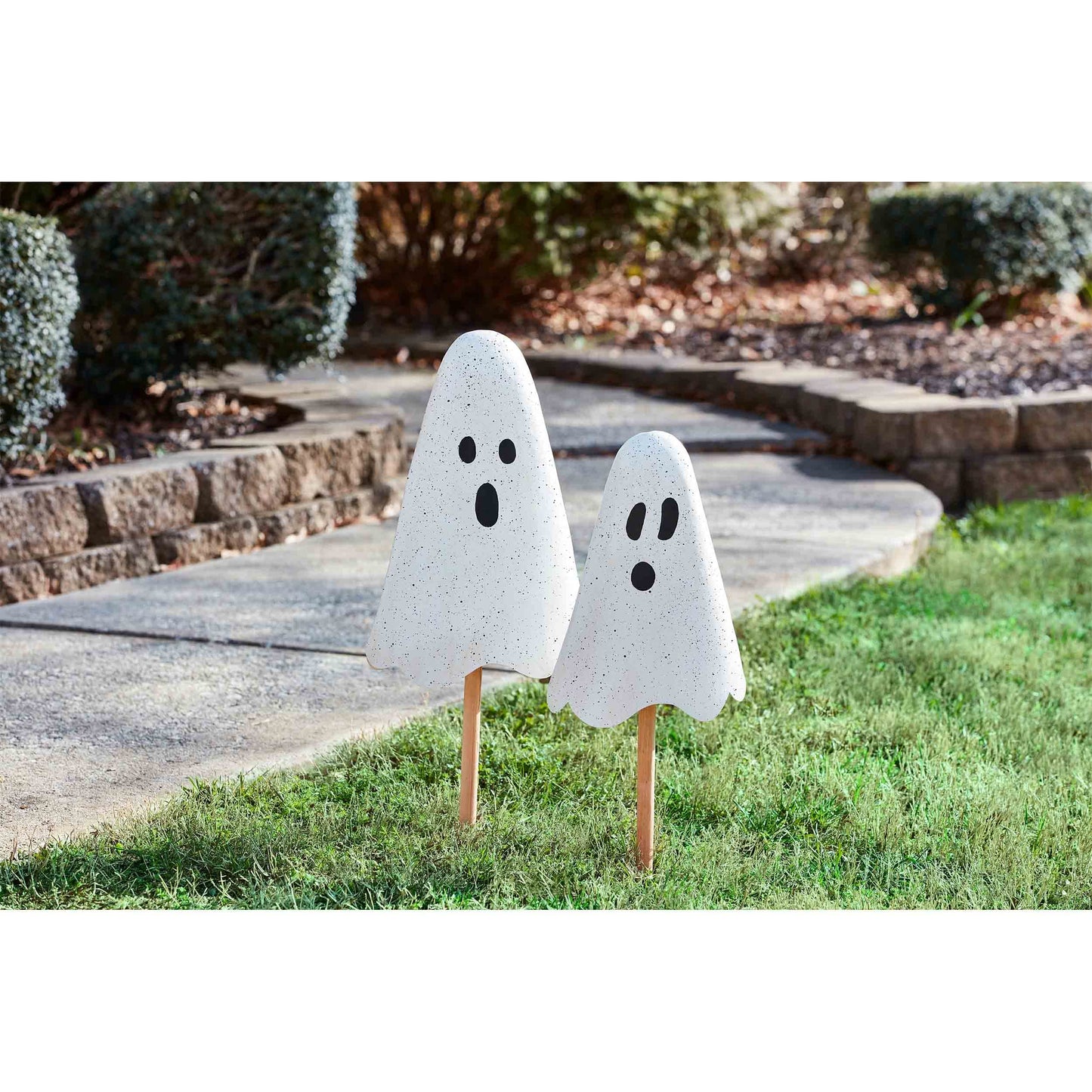 Mud Pie Halloween Metal Ghost Yard Signs, 24", 20",White