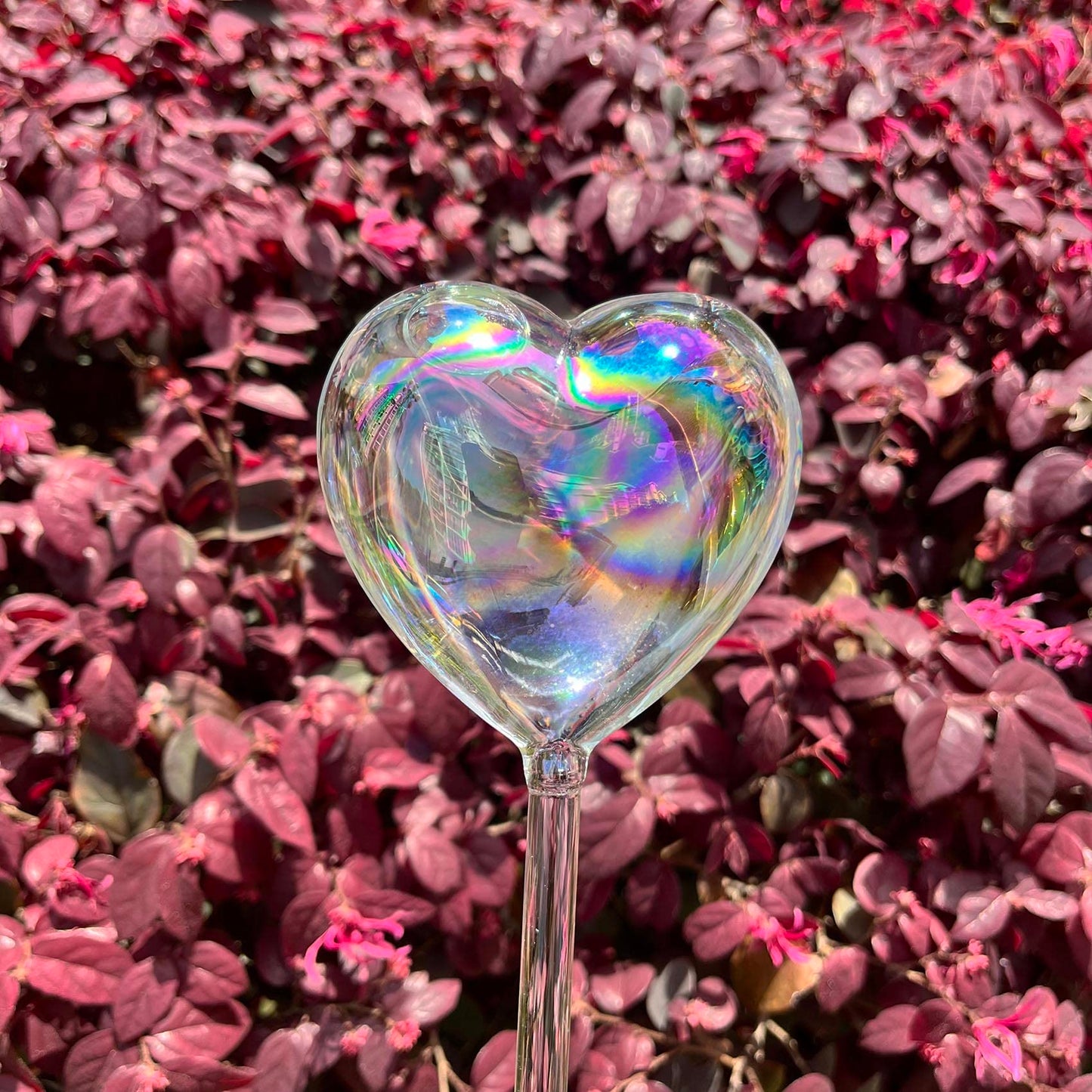 Kingbuy Self Watering Spikes Plant Watering Globes Iridescent Color Heart Shaped Glass Water Bulbs Devices for Plants, 2 Pack