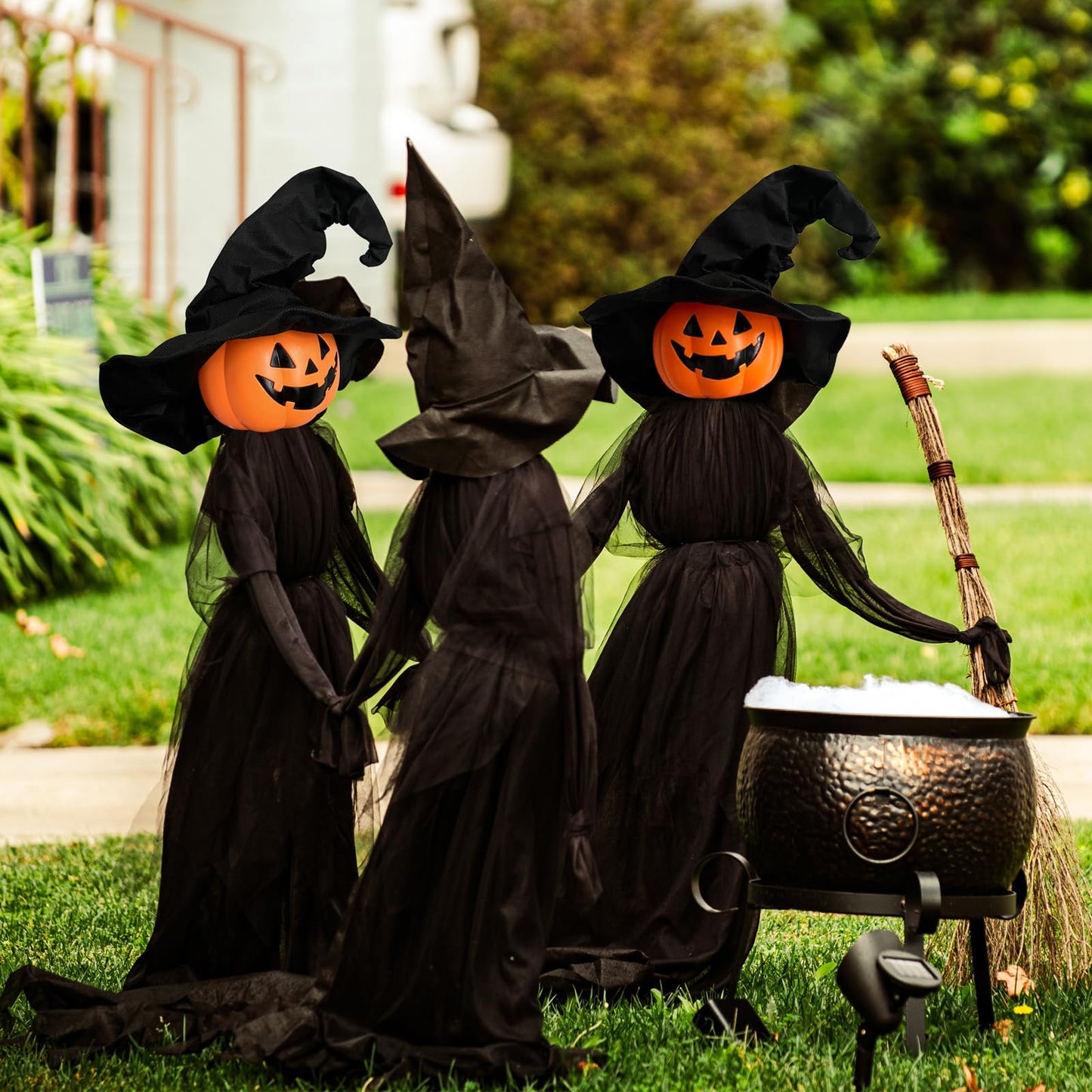 Halloween Decorations, Set of 3 Light Up Pumpkins Witches with Stakes，Voice Control Witch Glowing Head Waterproof for Outside Garden Statue Decoration Grass Lawn
