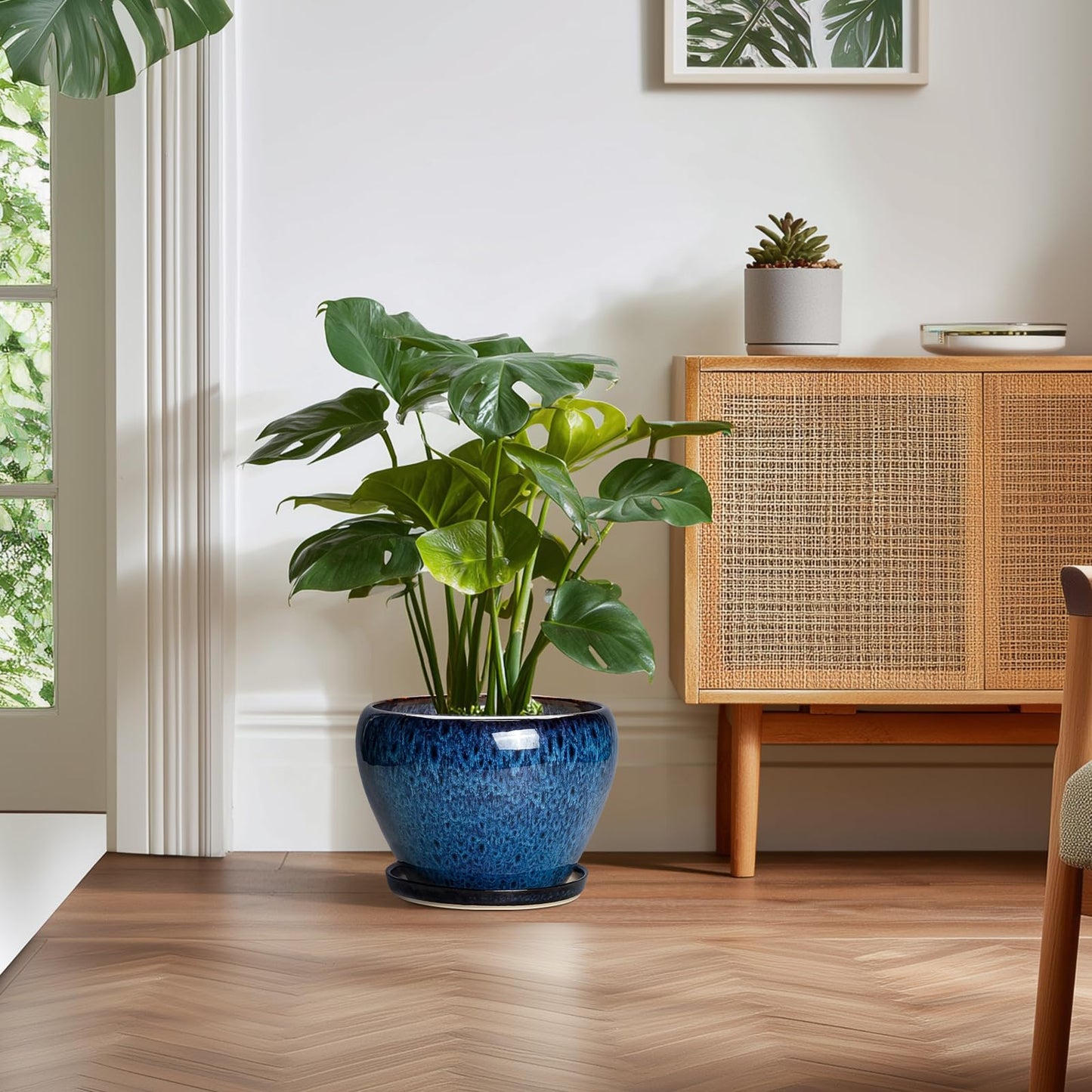 Thirtypot 10 Inch Plant Pot - Ceramic Planter with Drainage Hole and Plant Saucer, Round Planter Indoor Outdoor, Modern Planters, Large Flower Pot, Home Room Office Decor, Housewarming Gifts, Blue