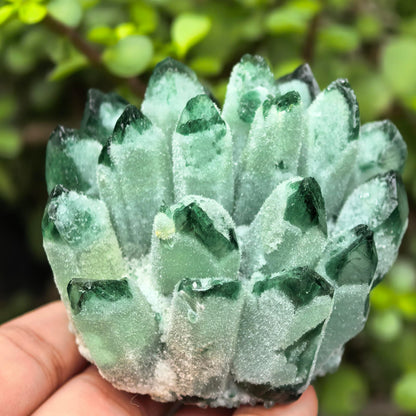 Natural Crystal Cluster Quartz Carved Crystal Sculpture Reiki Healing Stone Home Decor Mineral Specimen Crystal Gift Collection (Green Ghost Crystal)