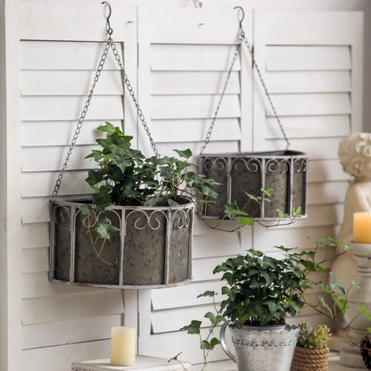 SOFE Farmhouse Galvanized Metal Hanging Planter Basket Set of 2, Unique Hanging Plant Pot Indoor Outdoor, 14 Inch/12inch Flower Pots Holder with Chain Hook, Home Garden Patio Decor