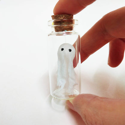 LFaize Pack of 2,Little Ghost in a Bottle,Miniature Ghost, Halloween,Ghost gift,Funny Pet Ghost