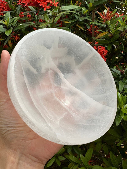 GAF TREASURES Extra Large Selenite Bowl, 6" Gemstone Carved Selenite Crystal Charging Bowl, Large Selenite Crystals Bowl For Smudging and Reiki