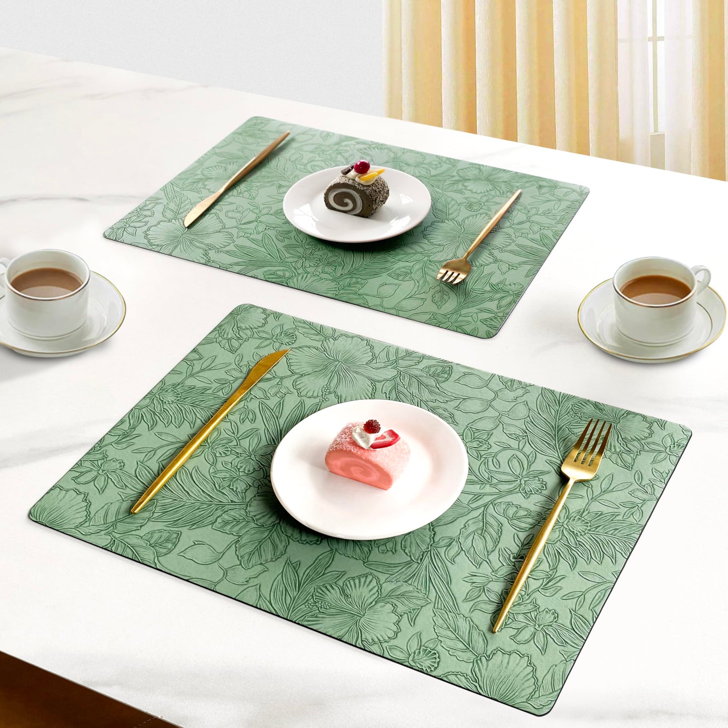Double-Sided Reversible Placemats Set of 4, Heat Stain Non-Slip Waterproof Oil-Proof Washable Wipeable Table Mats Outdoor Indoor for Dining Patio Table Kitchen Decor (Green)