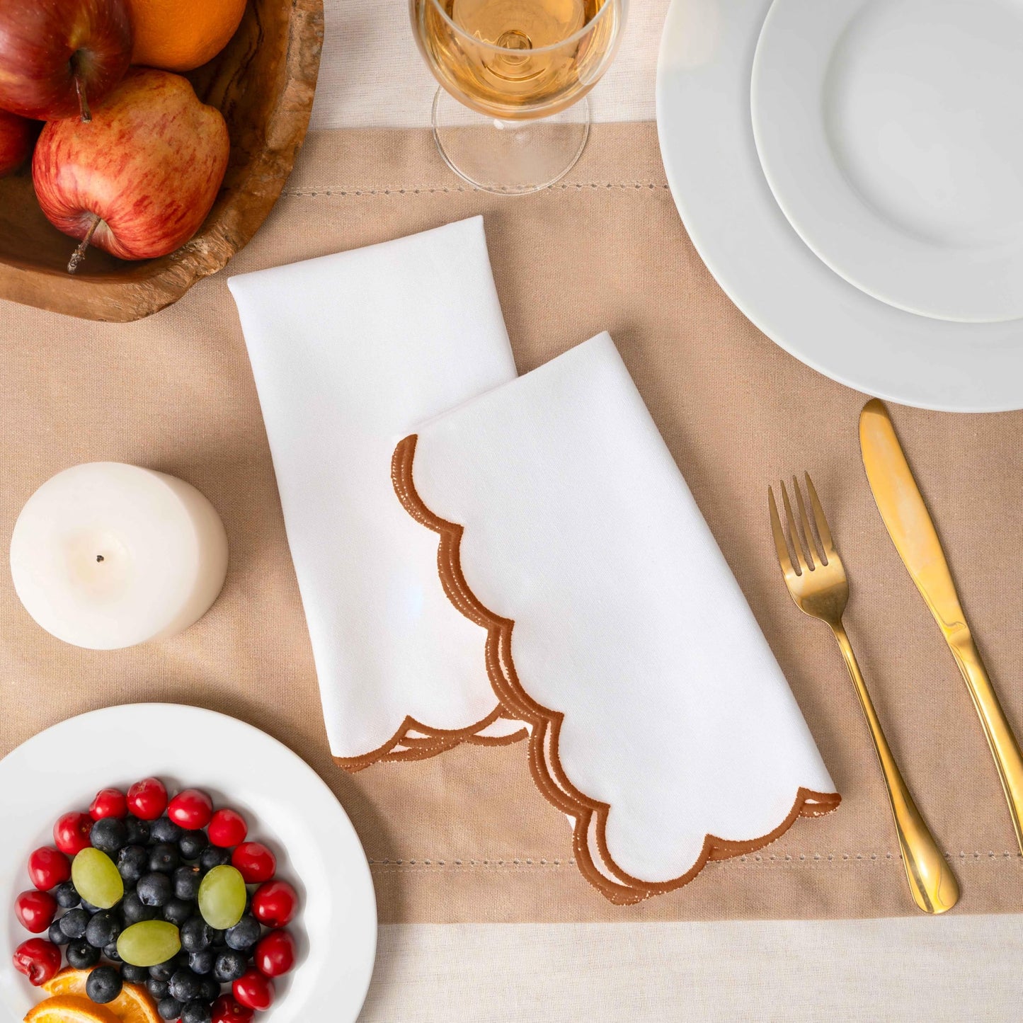 Blue Needles Scalloped Embroidery Cloth Napkins - 100% Cotton Set of 4 White Cloth Napkins with Scallop Design, 17 X 17 Inch Soft, Reusable, Washable Spring Summer Easter Table Decor - Edges - Rust