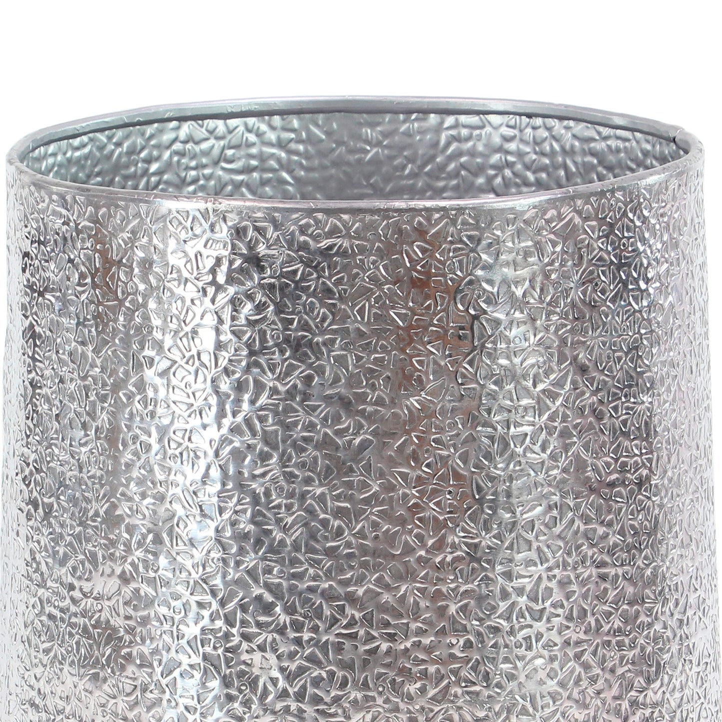Deco 79 Aluminum Metal Indoor Outdoor Planter Large Planter Pot with Hammered Design, Set of 3 Planters 12", 16", 20"H, Silver