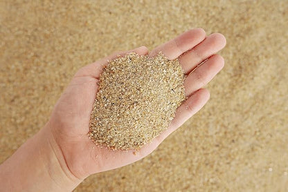 LANDEN Namale Aquarium Sand 2L(Approx 7 lbs), Super Natural Sand for Aquarium Landscaping, Cosmetic Sand for Fish Tank, Fine Grain Substrate for Freshwater or Blackwater Biotope Tank