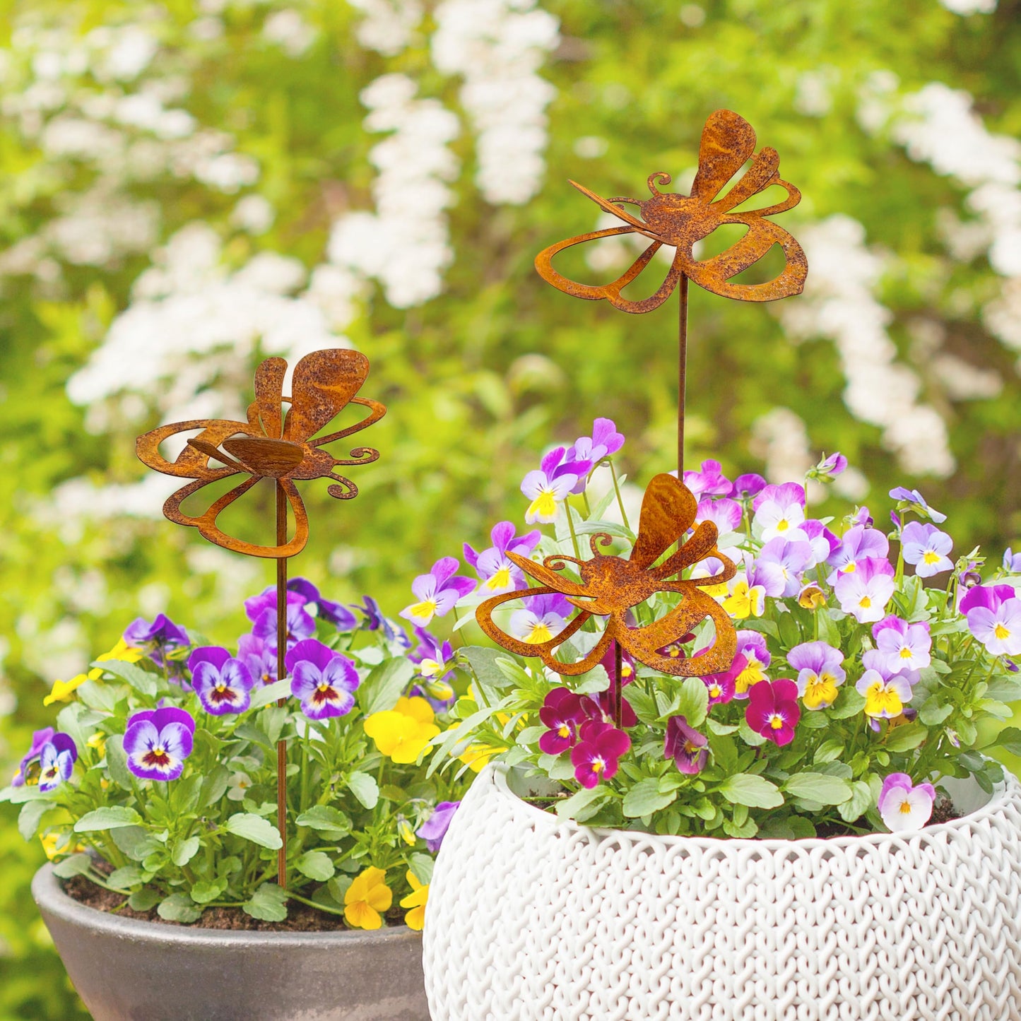 Urbraneco 3 Pcs Rusty Bee Stake Rustic Metal Yard Decor Sculpture Plant Pot Accents Decorative Garden Stakes for Lawn Fences Patio Patio Backyard Outdoor