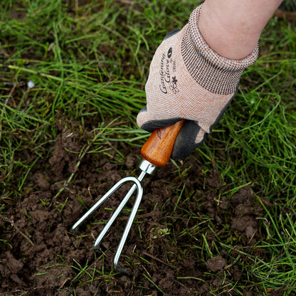 Hand Cultivator Garden Tool 3 Claws - Heavy Duty Japanese Steel with Wood Handle - Manual Small Hand Rake Tiller for Weeding, Digging, Cultivating and Aerating Soil - Made in Japan