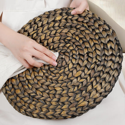 10 Pack, Round Woven Placemats, Natural Water Hyacinth Wicker Place Mats, Braided Straw Table Mats for Dining Table, Fall, Halloween, Thanksgiving, Chrismats, Black (13.8 inch)
