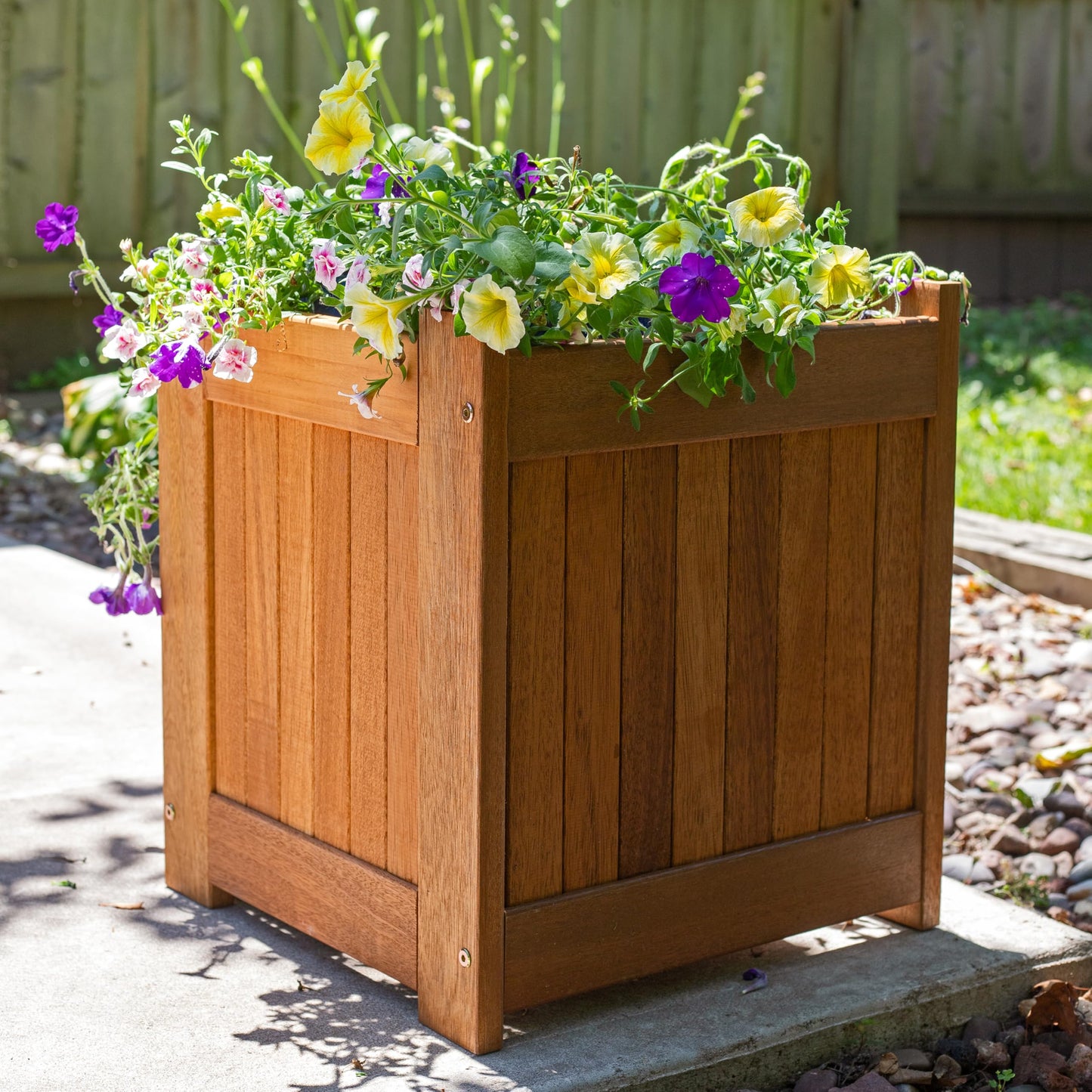 Sunnydaze 16-Inch Meranti Wood Planter Boxes for Outdoor Plants - Square Large Planter Boxes with Teak Oil Finish - Set of 2
