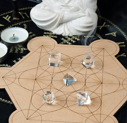 Crocon Clear Quartz 5 Pcs Platonic Sacred Stones Geometry Set for Chakra Stone Balancing Reiki Healing Spiritual Good Luck Home Office Decor Size: 15-20 mm