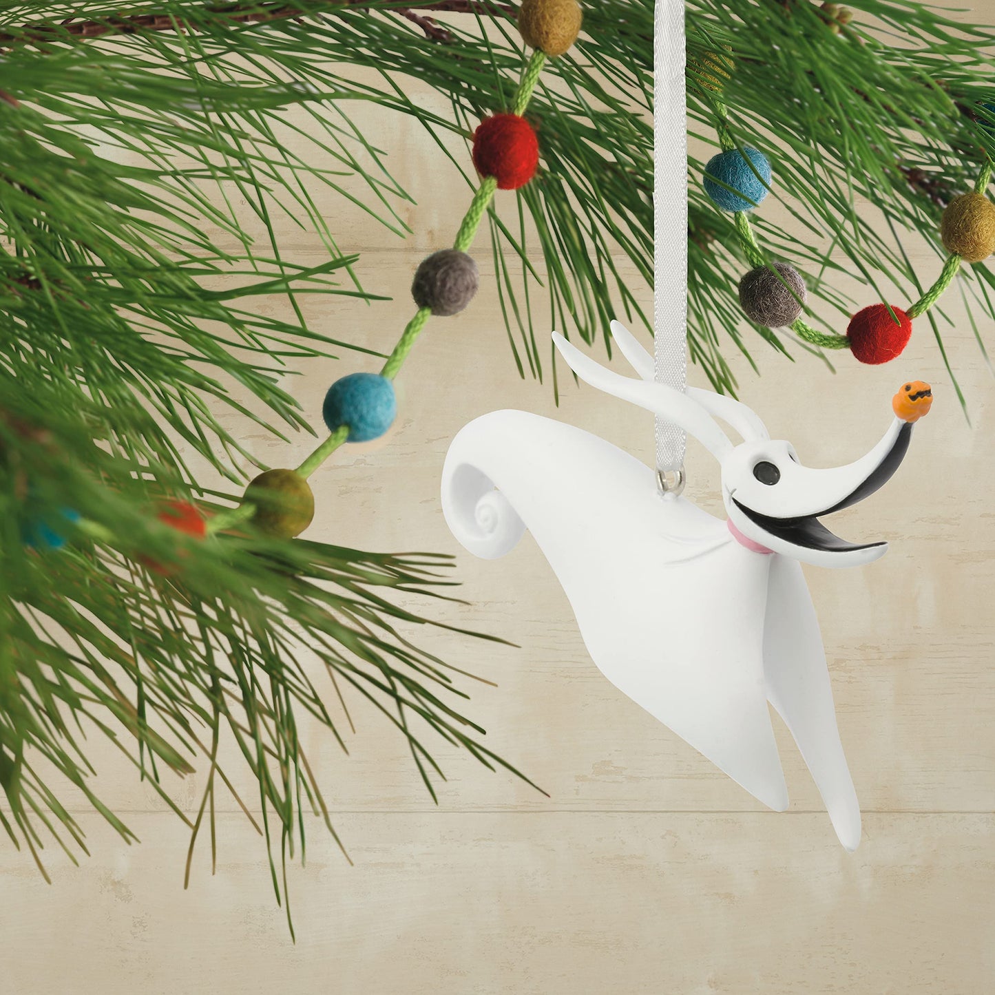 Hallmark Disney Tim Burton's The Nightmare Before Christmas Zero Christmas Ornament