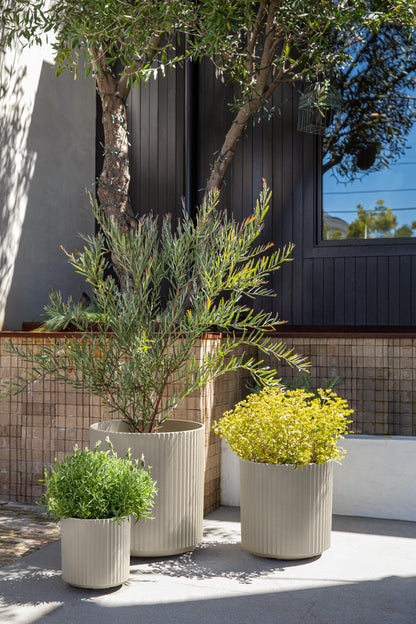 Veradek Demi Series Set of 3 Round Planters for Porch, Patio, Backyard | Durable Plastic-Concrete Material | Modern Décor for Tall Plants, Flower