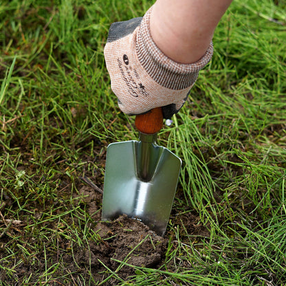 Japanese Garden Trowel Heavy Duty Japanese Steel with Wood Handle, Garden Transplanter Tool for Digging, Scooping, Transplanting, Made in Japan, Large Silver