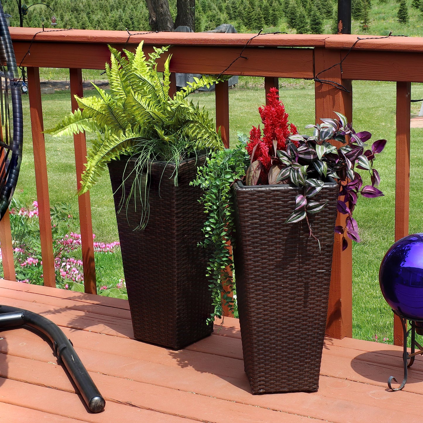 Sunnydaze Square Tall Wicker Outdoor Planter Set of 2 - Polyrattan Large Outdoor Planters for Porch, Patio or Garden - 24" Tall Plant Pots - Brown